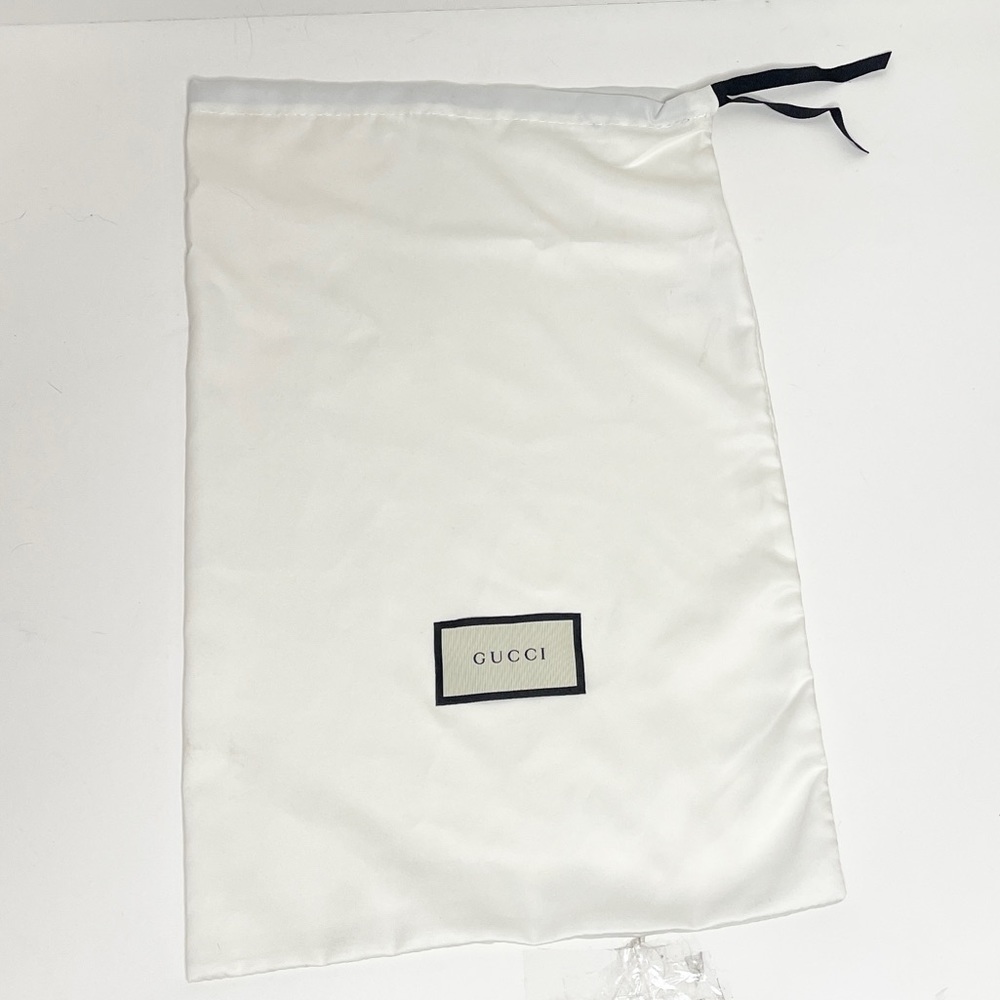 NA NEW ✨Gucci✨ White Logo Shoe Dust Bag